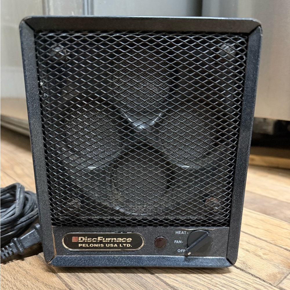 Vintage Pelonis Disc Furnace Ceramic Space Heater - Heavy Duty Metal